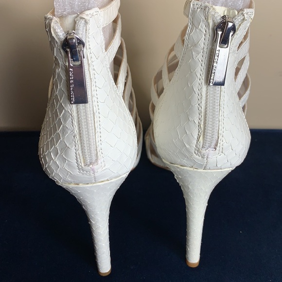 🆕 Vince Camuto Kamella Strappy Dress Sandals Women’s 8 1/2 M New! NWOT Ivory - Picture 9 of 9